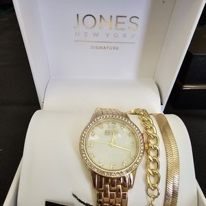 Woman's Watch Set